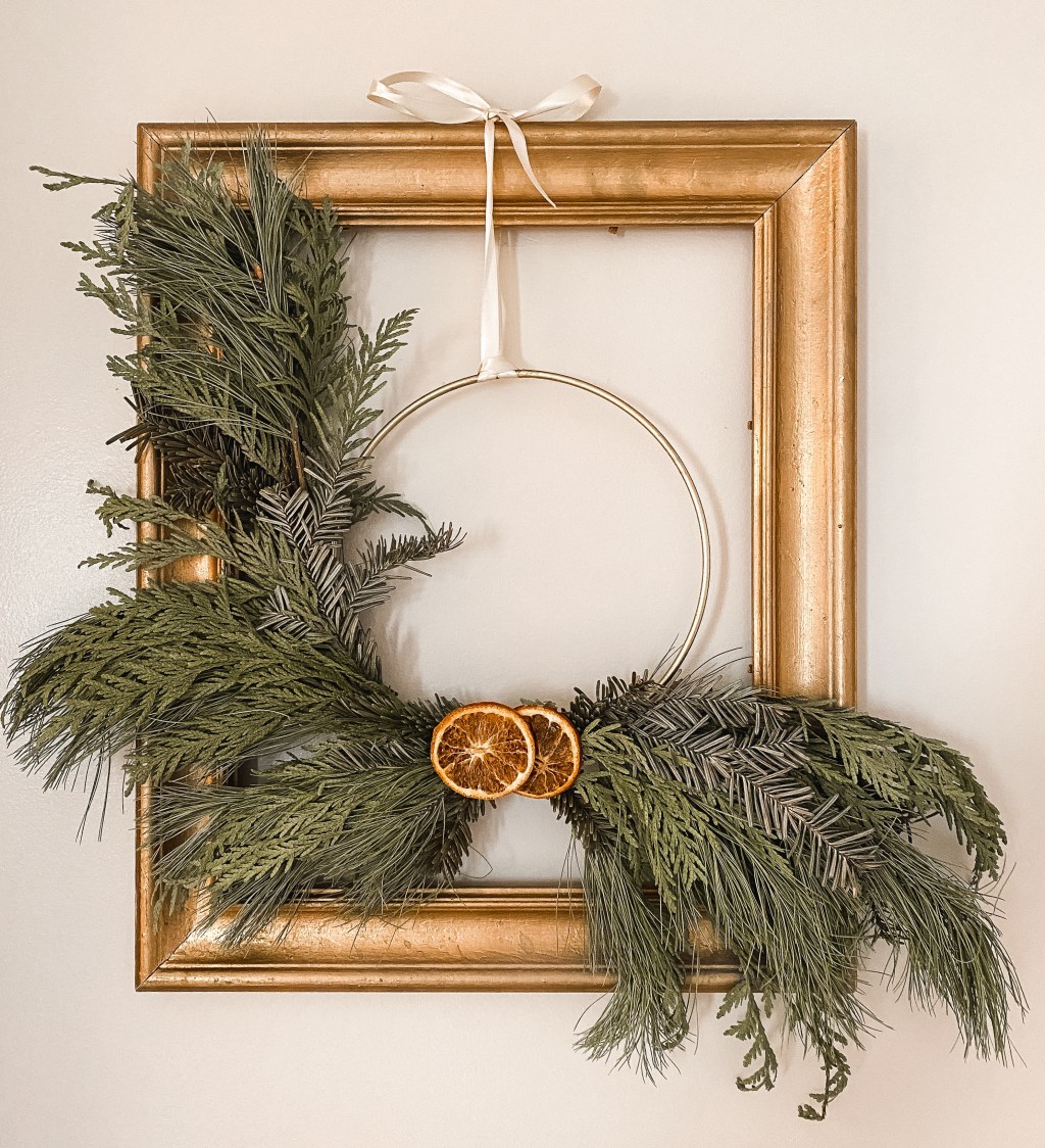 Simple, Hand-Me-Down Decorating for&nbsp;Christmas